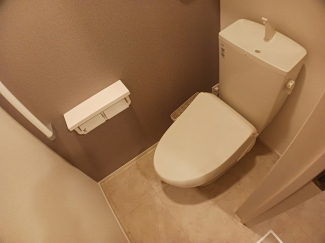 落ち着いたトイレです