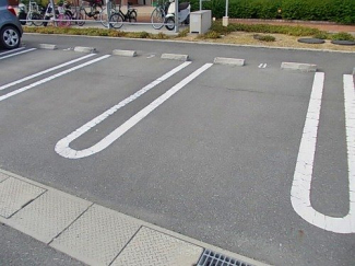 車をお持ちの方に嬉しい駐車場付きの物件です