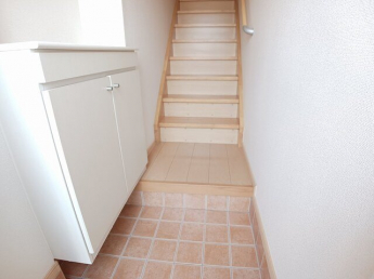 落ち着いた玄関です