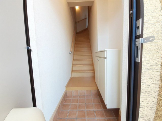 落ち着いた玄関です