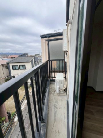 【バルコニー】