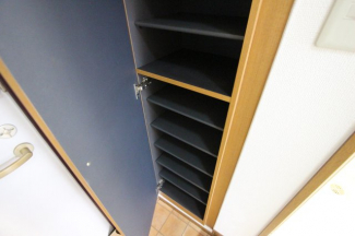 たっぷりとした収納スペースです