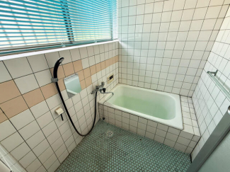 松山市吉藤５丁目の中古一戸建ての画像