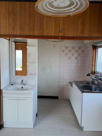 新居浜市中萩町のアパートの画像