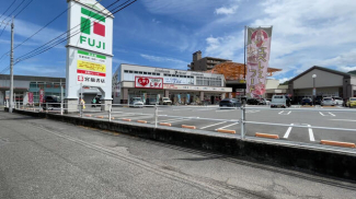 くすりのレデイ姫原店まで550m