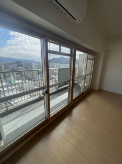 二重サッシを設置しています。