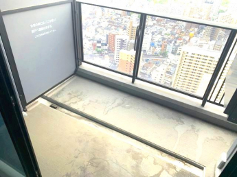 【バルコニー】