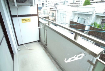 【バルコニー】