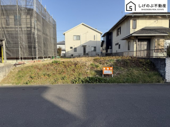 建築条件なし
約60坪
更地