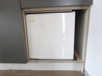 ミニ冷蔵庫付き