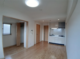 【居間・リビング】