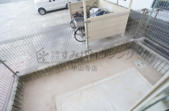 【バルコニー】