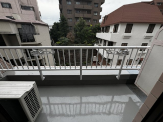 【バルコニー】