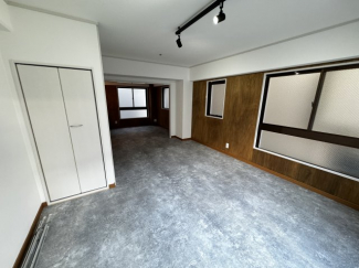 【居間・リビング】