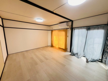 【居間・リビング】