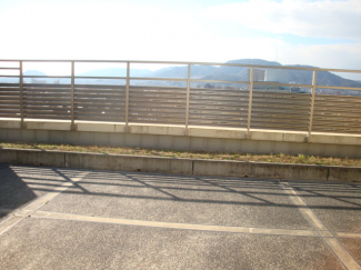 【バルコニー】