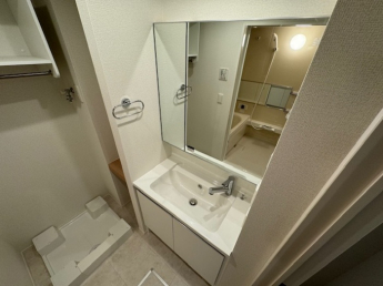 独立洗面台で身支度をすべて済ませてしまいましょう