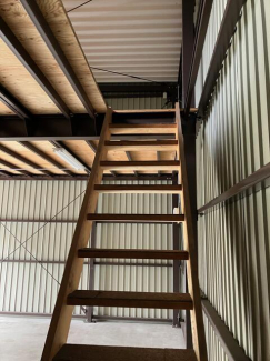 三木市吉川町畑枝の倉庫の画像