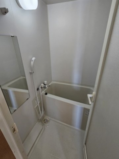 日々の疲れを癒すお風呂付です