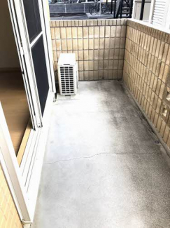 【バルコニー】