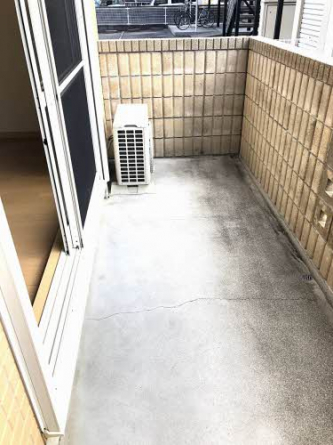 【バルコニー】