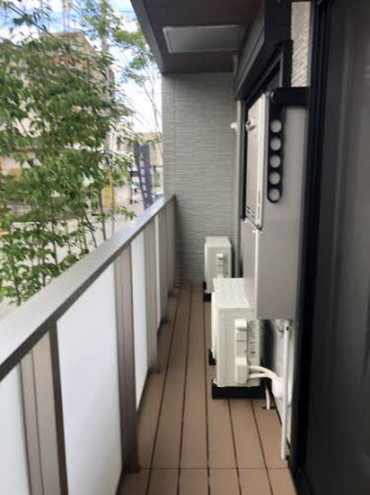 【バルコニー】