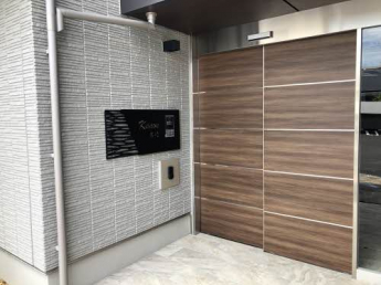 【エントランス】