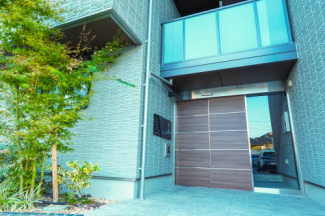 【エントランス】