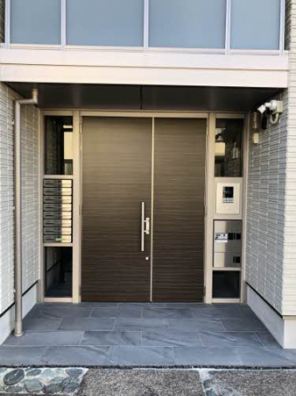 【エントランス】