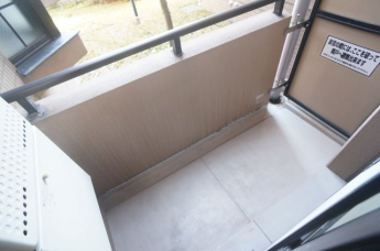 【バルコニー】