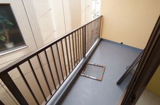 【バルコニー】