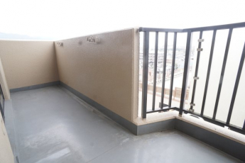 【バルコニー】