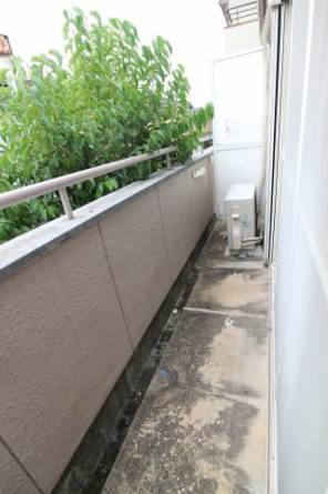 【バルコニー】