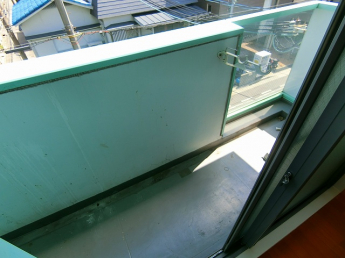 【バルコニー】