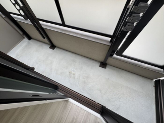 お洗濯にも便利なバルコニー付き