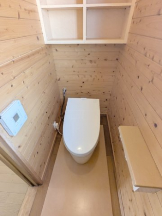 トイレは2階にもあります