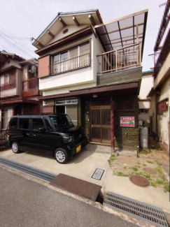 広い道路の面していて明るく開放的ですよ