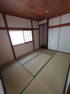 階段上がって右側の和室6帖