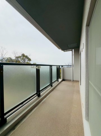 【バルコニー】