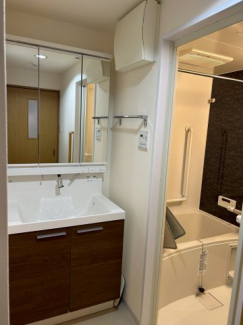 【独立洗面台】