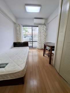 家具・家電はお部屋によって違います。設備でありません。撤去も可能です