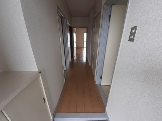 シンプルで使いやすい玄関です