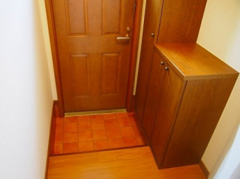 シンプルで使いやすい玄関です