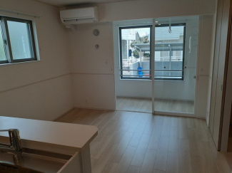 ゆったり過ごせるリビングです