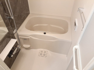 ゆったり過ごせるお風呂です