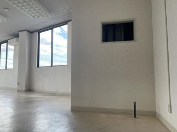 宝殿ビルの画像