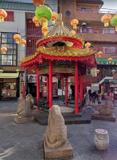 神戸南京町春節祭まで271m