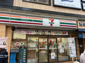 セブンイレブン神戸元町通１丁目店まで30m
