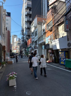 穴門筋商店街まで1m