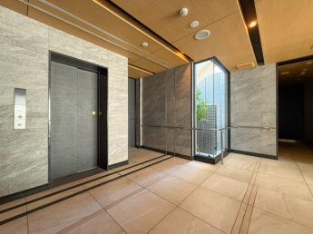 松山市小栗５丁目の中古マンションの画像